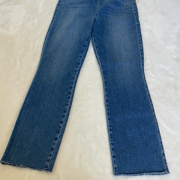 Frank & Eileen Pull On High Rise Blue Jeans - Picture 6 of 9